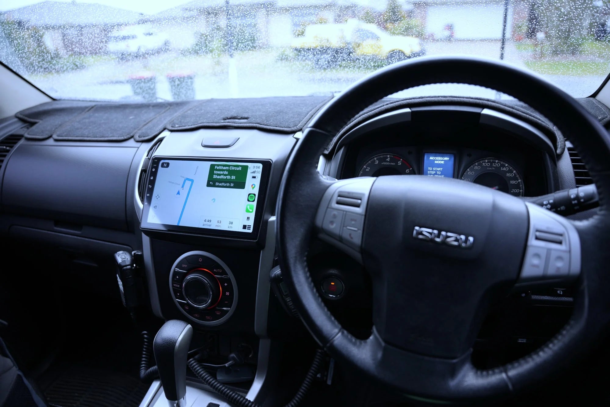 ISUZU D-MAX (2012-2020) Head Unit With Wireless CarPlay & Android Auto