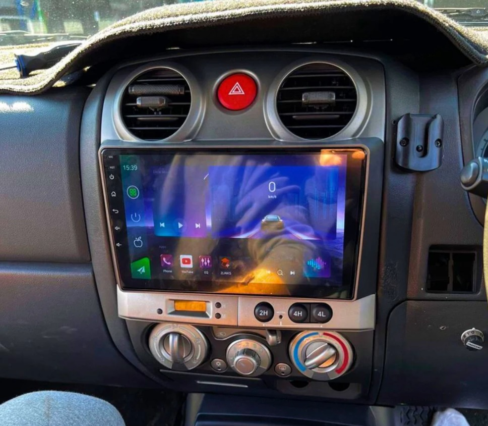 ISUZU D-MAX (2009-2012) Head Unit With Wireless CarPlay & Android Auto